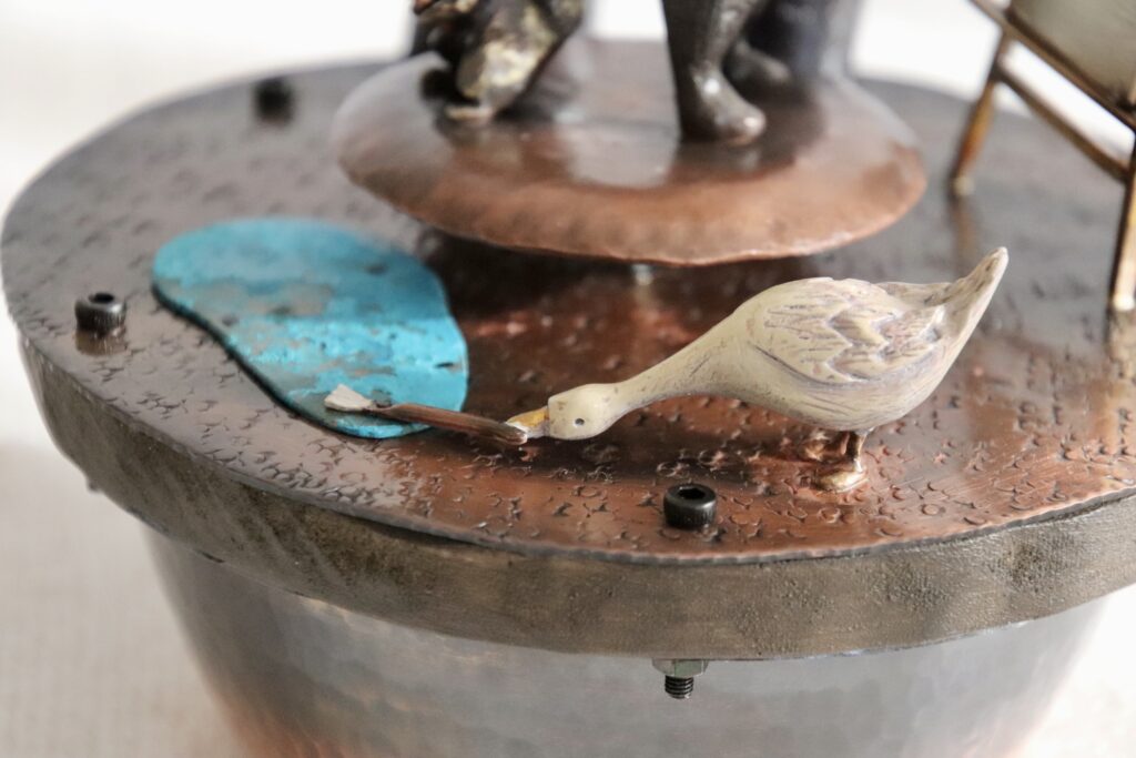 池を描くアヒル